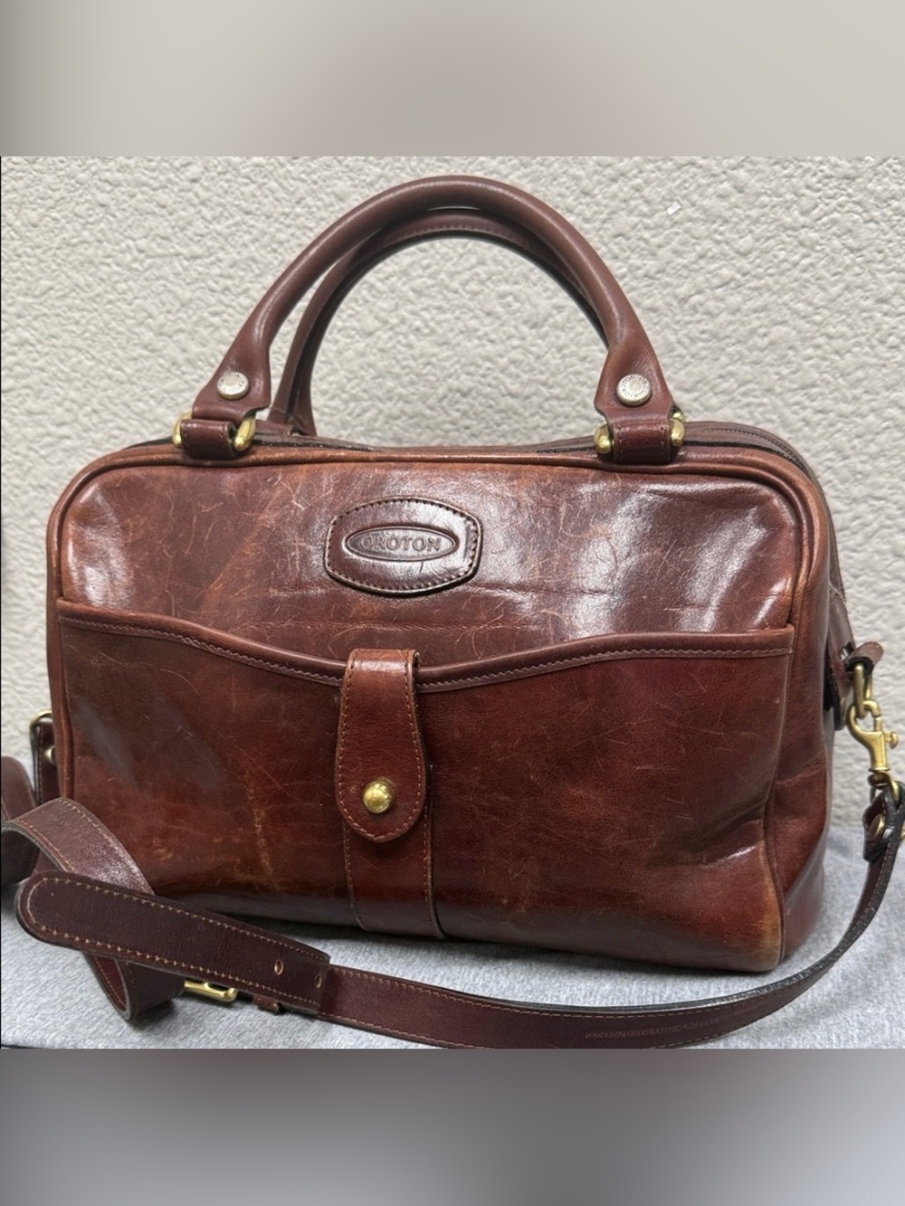 Oroton Chestnut Brown Leather Bag with Gold Tone Hardware